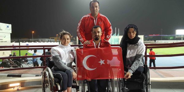 Bağcılarlı Atletler Dubai’den Madalyalarla Döndü