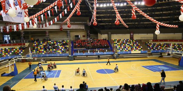Bağcılarlı Engelli Basketbolcular, Galatasaray’ı Ağırladı