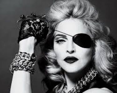 Madonna Dine Savaş Açtı