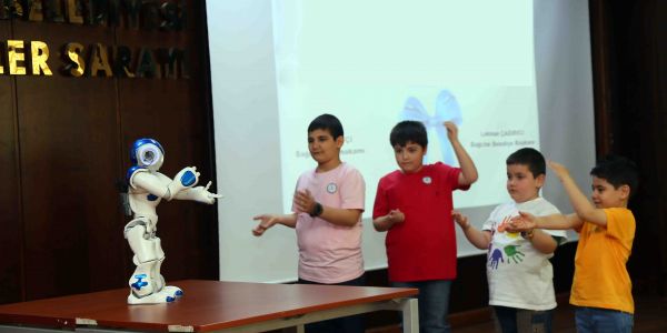 Otizmli Çocuklar Robotik Eğitimle Daha Kolay Öğreniyor