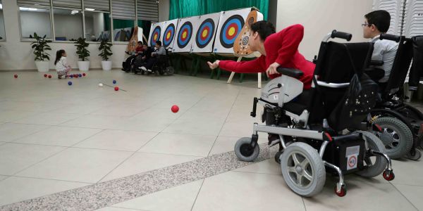 Spastik Engelli Kızı İçin 55 Yaşında Boccia Öğrendi